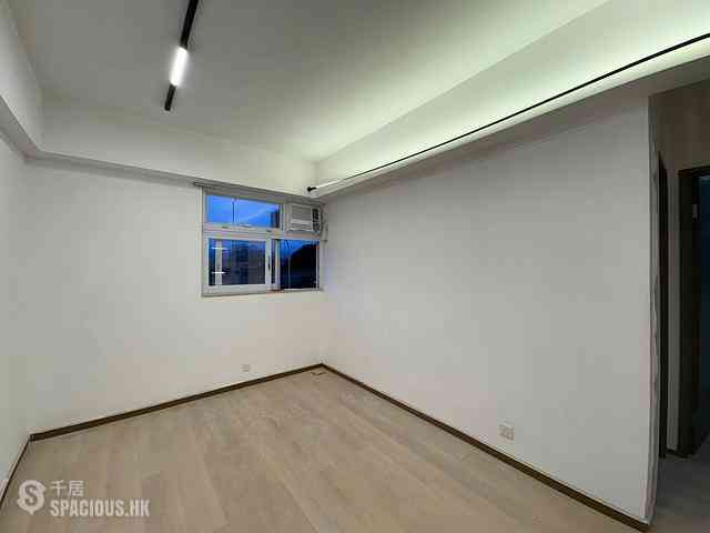 Sai Ying Pun - Kwan Yick Building Phase 3 Block A 13