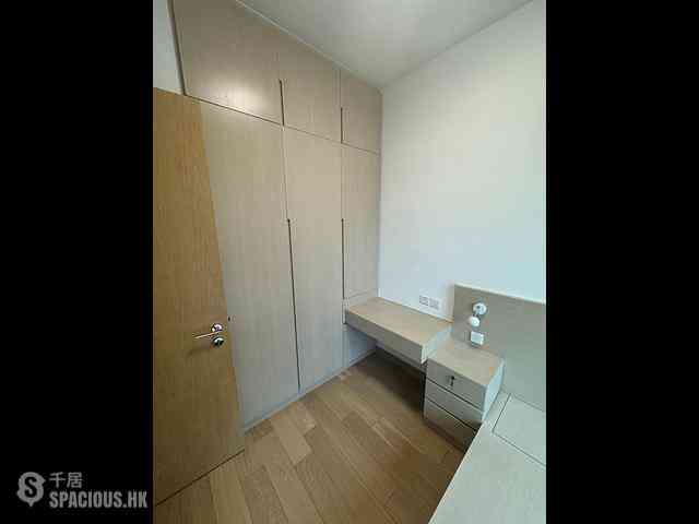 Tseung Kwan O - The Parkside Block 1A 06