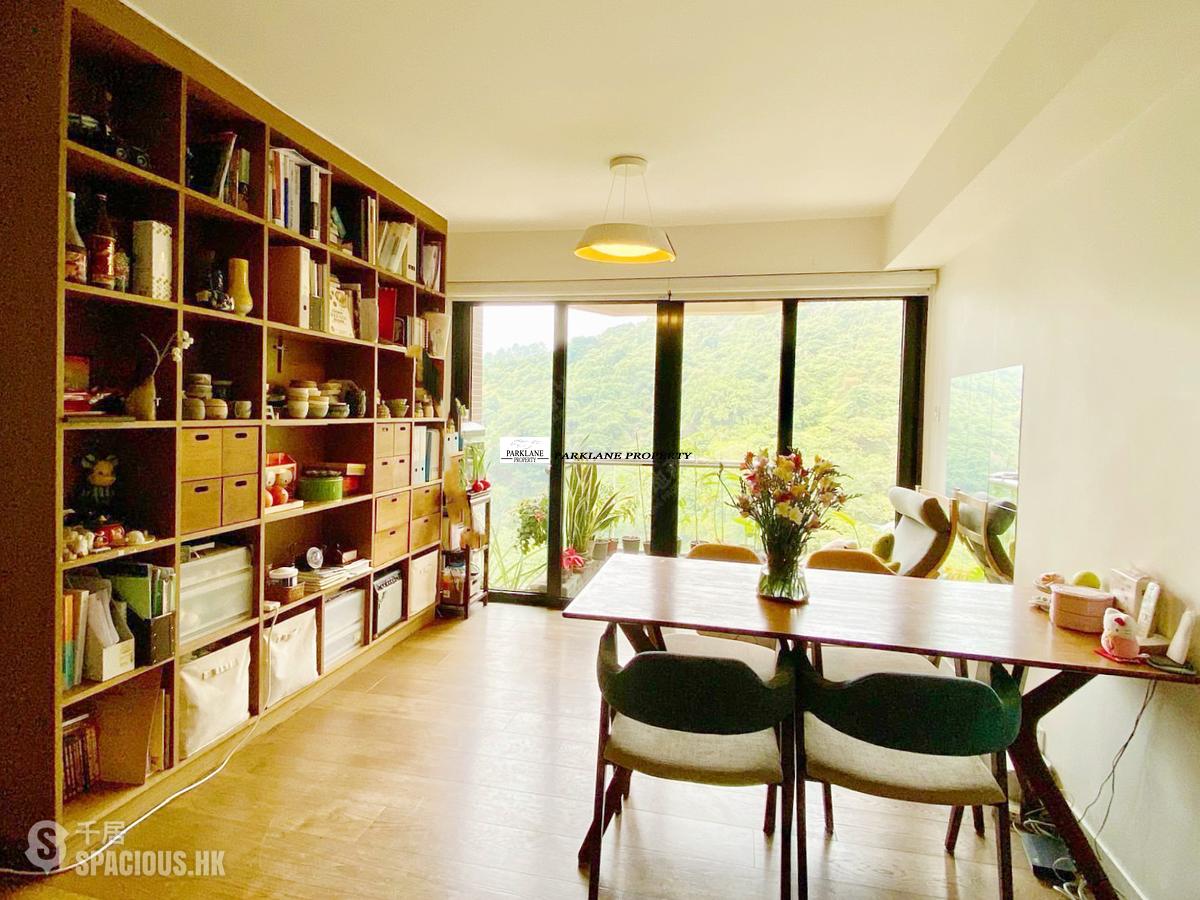 Tai Hang - Ronsdale Garden 01