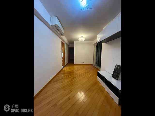 Tseung Kwan O - The Grandiose Block 2 04