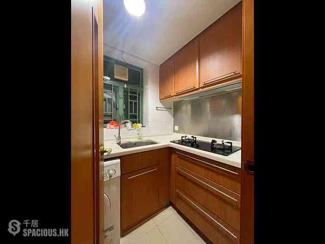 Tseung Kwan O - The Grandiose Block 2 06