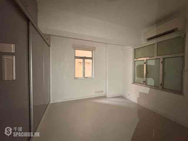 Sai Ying Pun - Rhine Court Block B 13