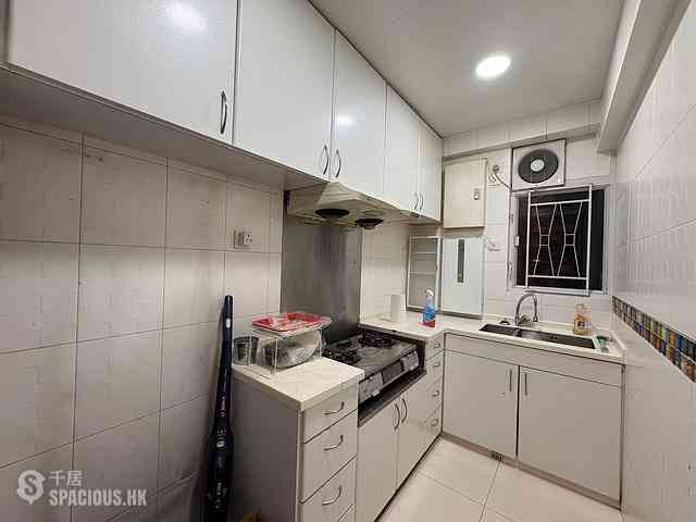 Sai Ying Pun - Rhine Court Block B 05