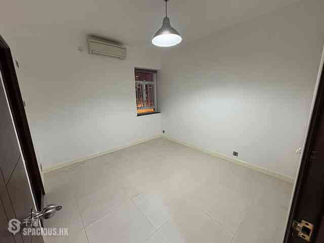 Sai Ying Pun - Rhine Court Block B 07