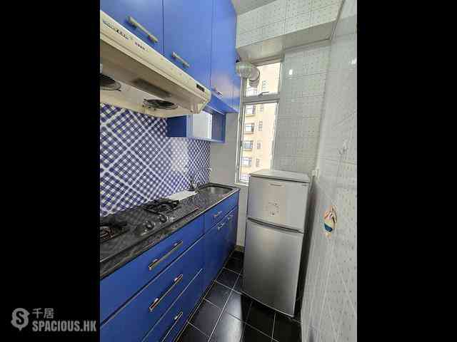 Wan Chai - Vincent Mansion High Block 08