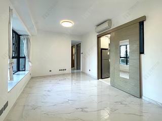 Mid Levels West - Wilton Place 05