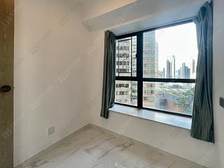 Mid Levels West - Wilton Place 11