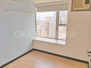 Sai Ying Pun - Centre Place 09