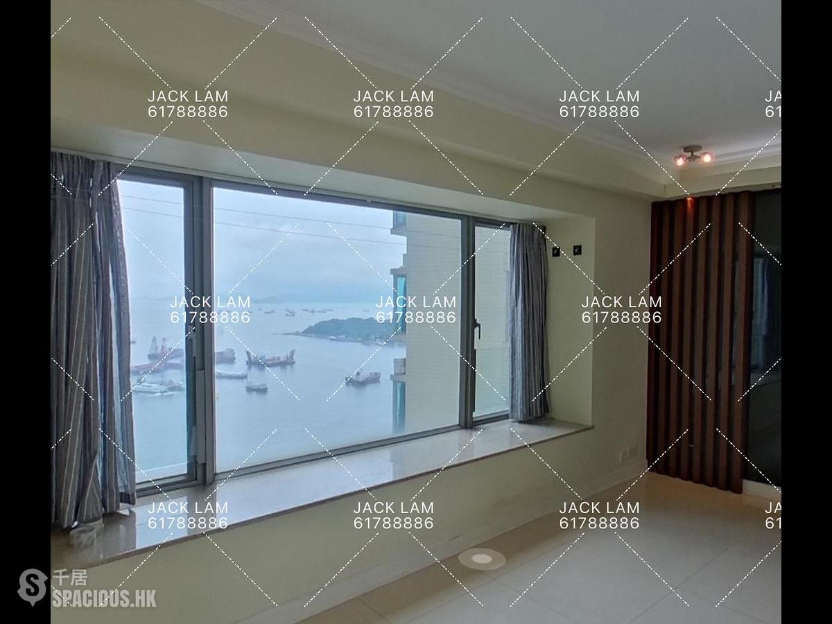 Tai Kok Tsui - Hampton Place 01