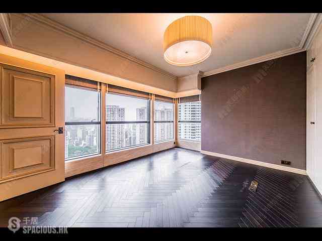 Mid Levels Central - May Tower Block 2 09