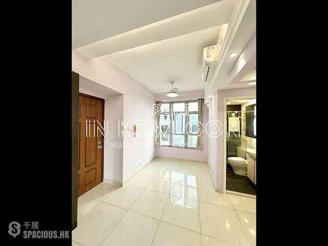 Mong Kok - Flourish Mansion 06