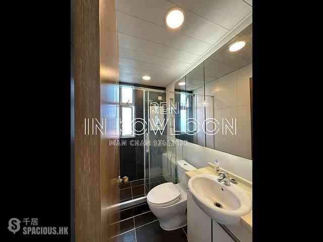 Mong Kok - Flourish Mansion 09