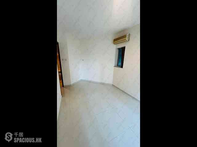 West Kowloon - The Waterfront Phase 1 Block 3 09