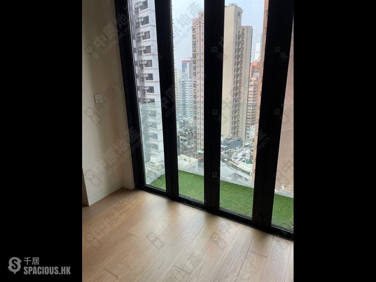 Mid Levels Central - Gramercy 01