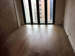 Mid Levels Central - Gramercy 02