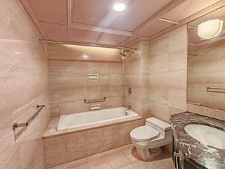 Wan Chai - Convention Plaza Apartments 06