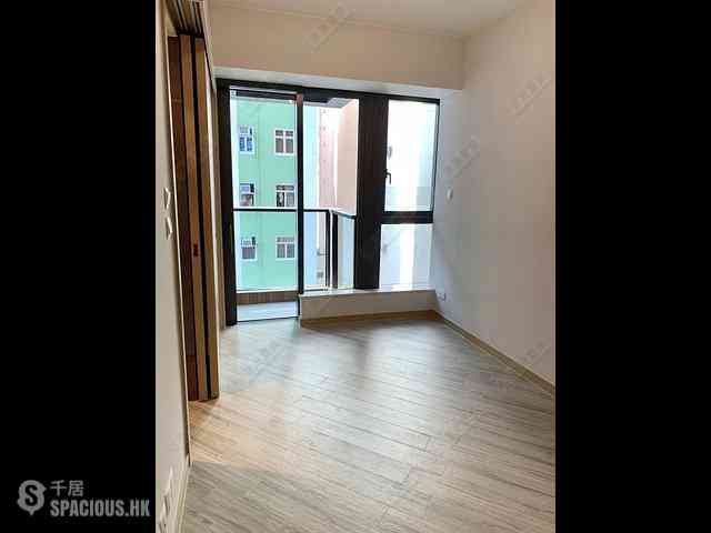 Aberdeen - South Walk・Aura 02