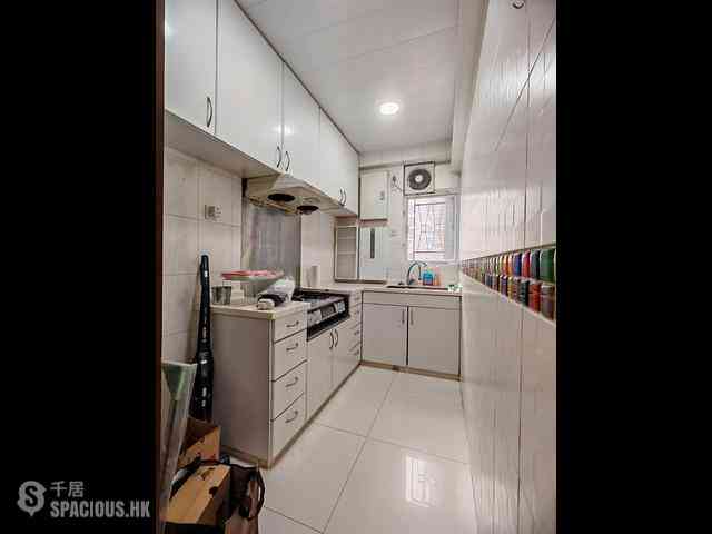 Sai Ying Pun - Rhine Court Block B 02