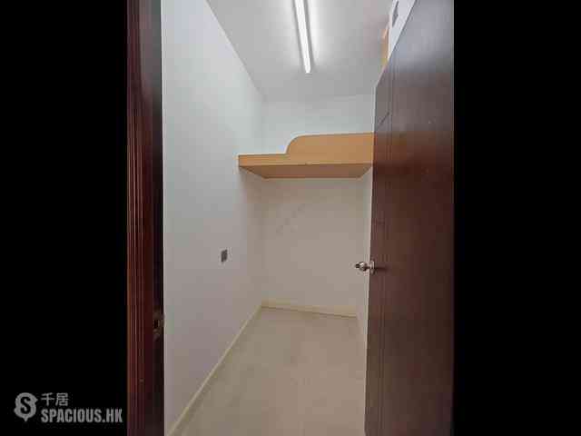 Sai Ying Pun - Rhine Court Block B 03