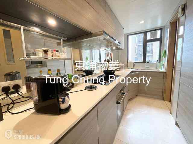 Tung Chung - The Visionary Tower 3 05