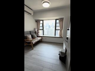 Sheung Wan - Queen's Terrace Block 1 02