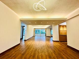 Mid Levels Central - Pine Court 03