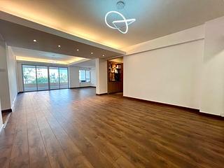 Mid Levels Central - Pine Court 02