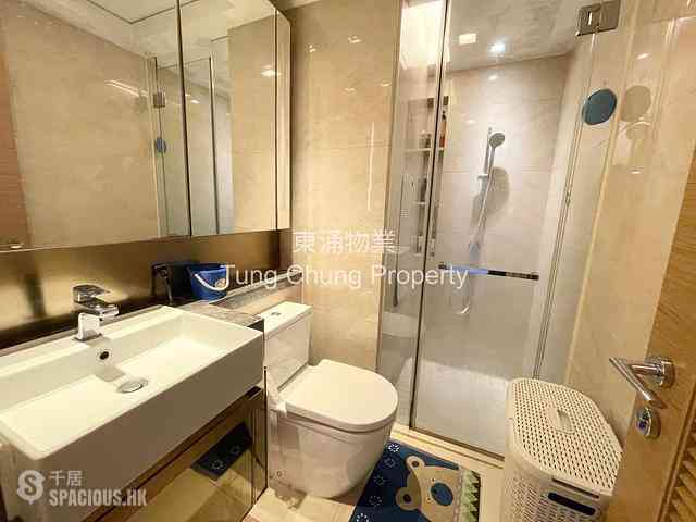 Tung Chung - Century Link Phase 1 Tower 6B 06