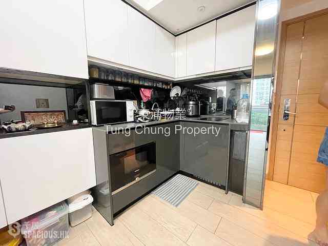 Tung Chung - Century Link Phase 1 Tower 6B 02