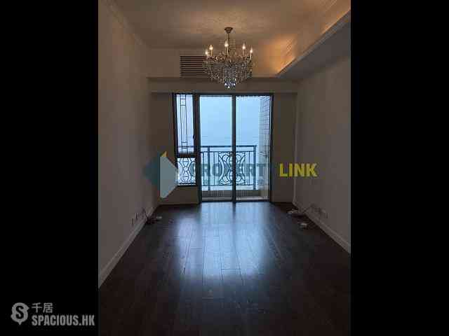 Kennedy Town - The Merton 01