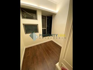 Kennedy Town - The Merton 05