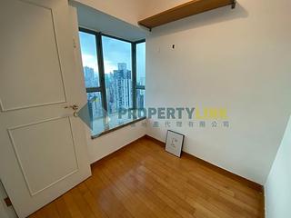 Sheung Wan - Queen's Terrace 06