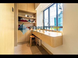 Mid Levels Central - Excelsior Court 05