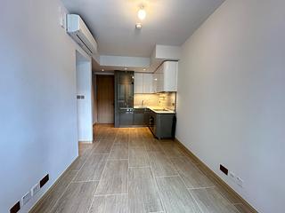 Wong Chuk Hang - The Southside Phase 4A La Montagne I Tower 2B 08
