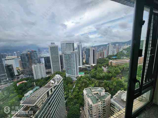 Mid Levels Central - Birchwood Place 01