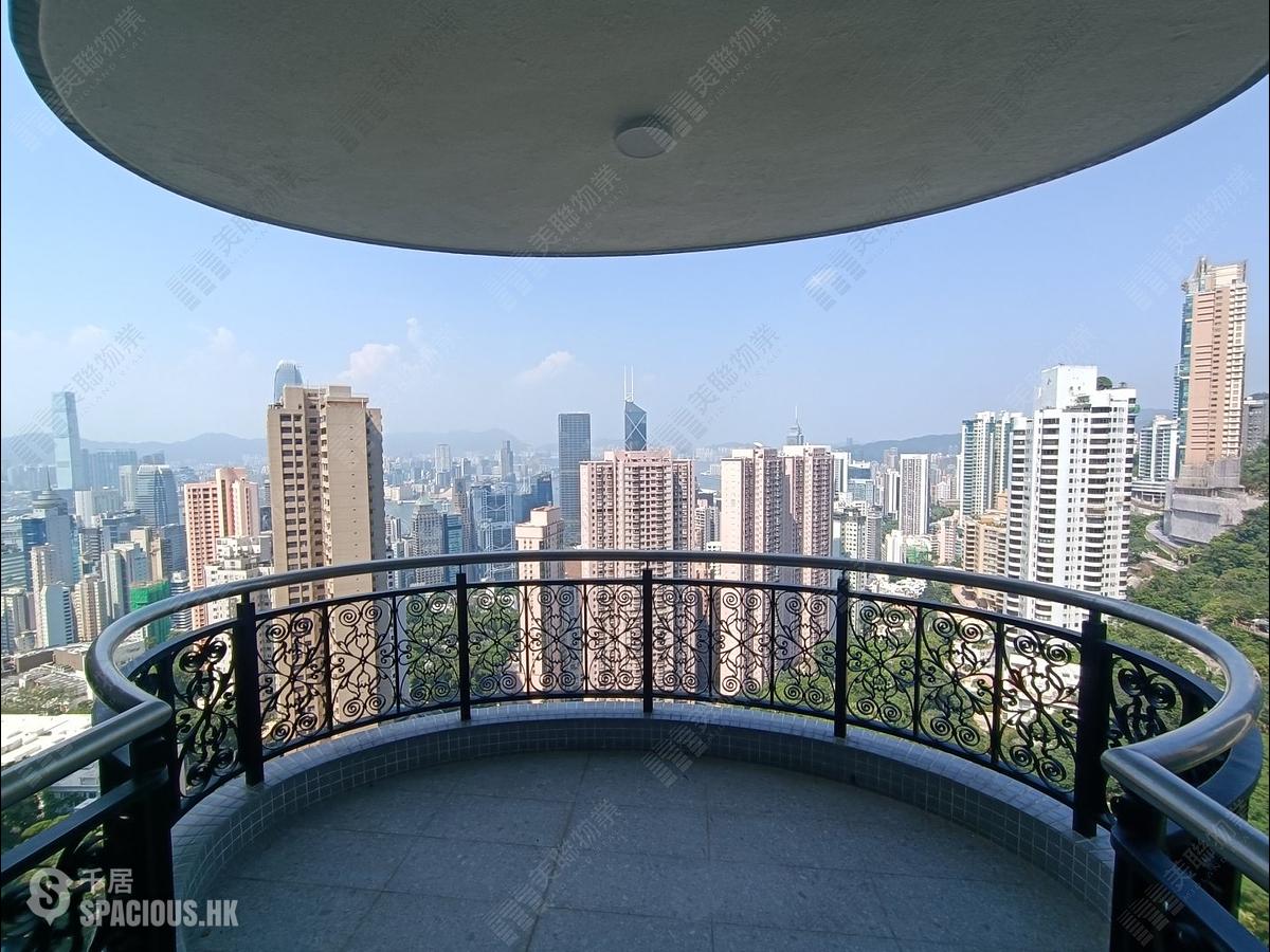 Mid Levels Central - Clovelly Court Block 1 01