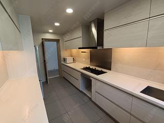 Mid Levels Central - Clovelly Court Block 1 11