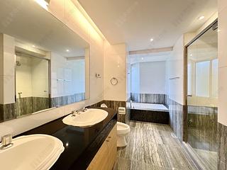 Mid Levels Central - Tregunter Tower 3 17