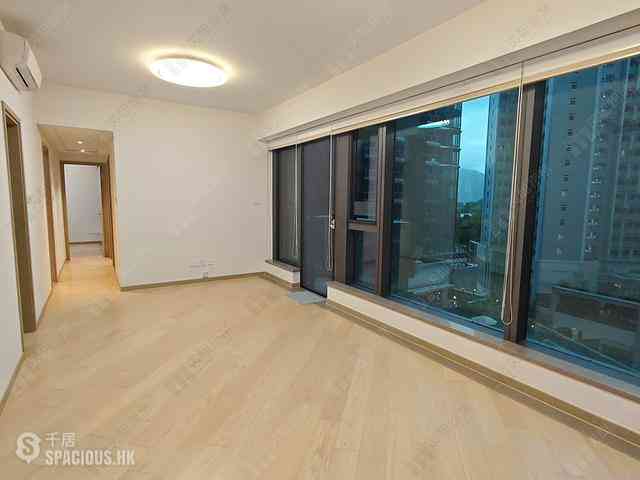 Wong Chuk Hang - The Southside Phase 1 Southland Tower 1B 01