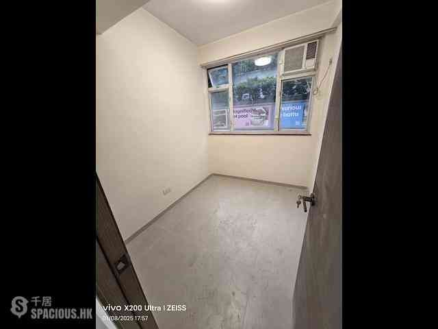 Kennedy Town - Tung Hing Mansion 03