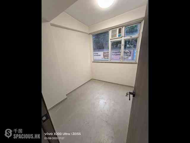 Kennedy Town - Tung Hing Mansion 04