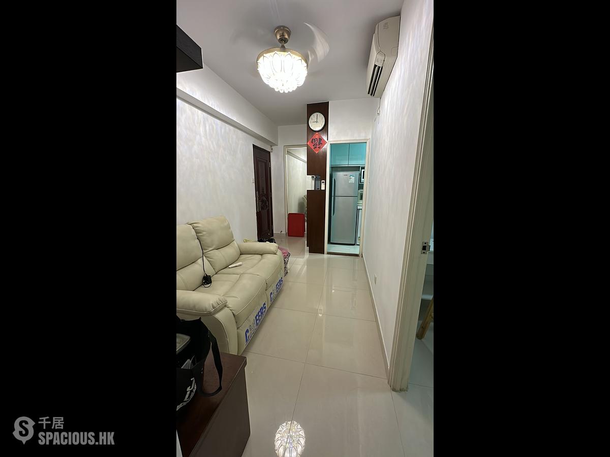 Sai Ying Pun - Wai Tak Building 01