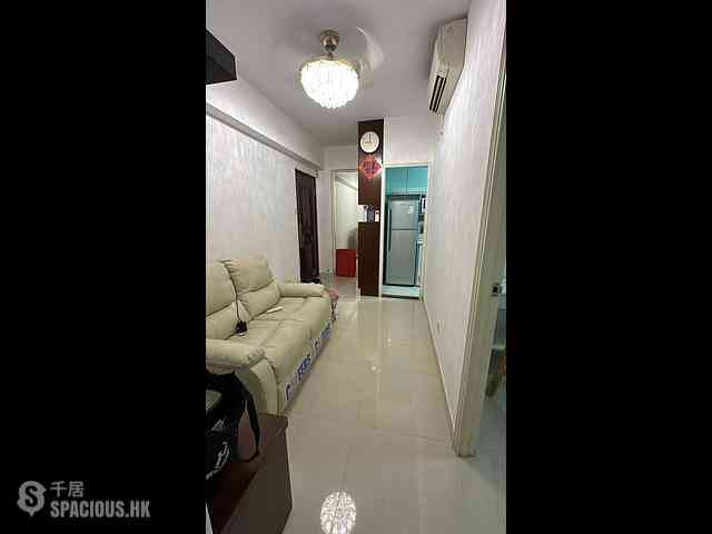 Sai Ying Pun - Wai Tak Building 01