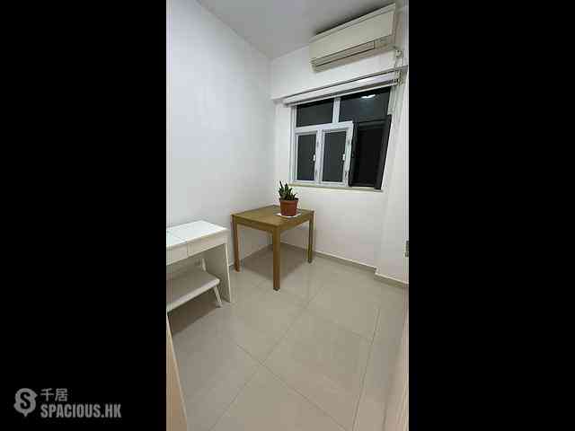 Sai Ying Pun - Wai Tak Building 02