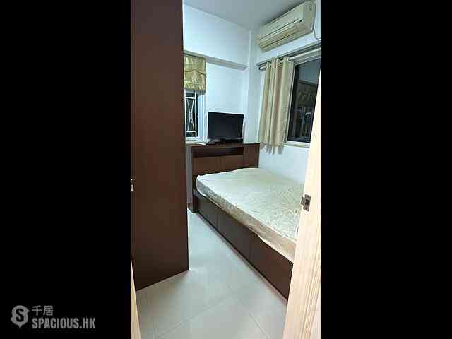 Sai Ying Pun - Wai Tak Building 06