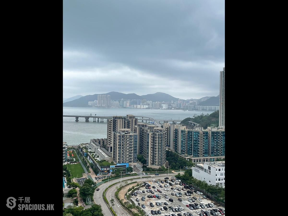 Tseung Kwan O - The Wings IIIA 01