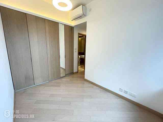Tung Chung - Century Link Phase 1 Tower 6A 05