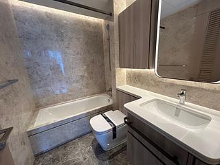 Wong Chuk Hang - The Southside Phase 4A La Montagne I Tower 2B 04