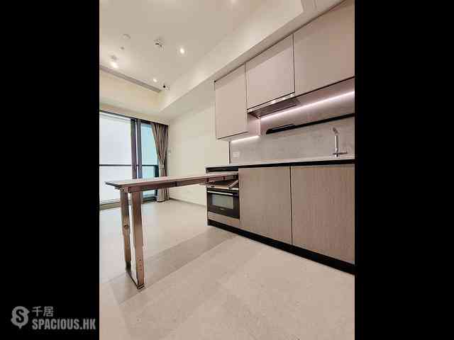 Tuen Mun - Novo Land 01