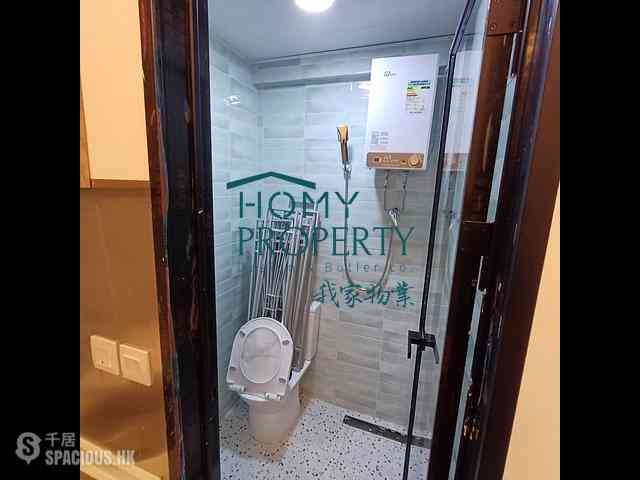 Sai Ying Pun - 201, Des Voeux Road West 07